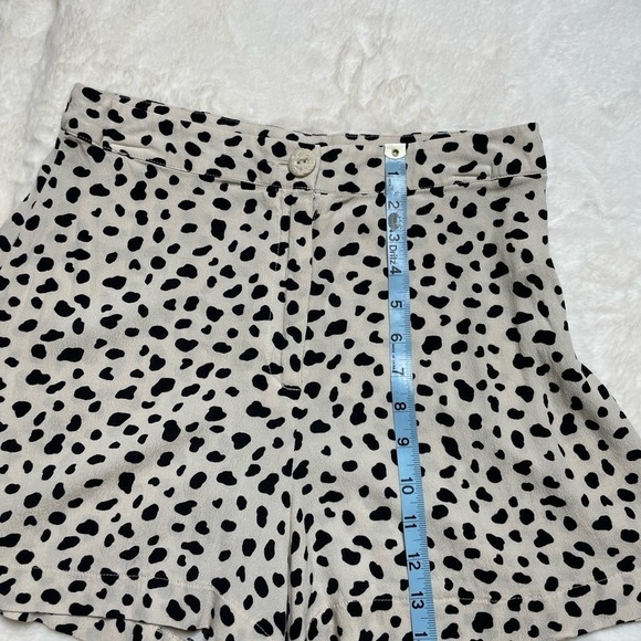 Moon River Short - Picture 10 of 10